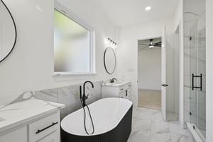 Cherbourg Dr-L0210-036.jpg