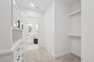 Cherbourg Dr-L0210-040.jpg