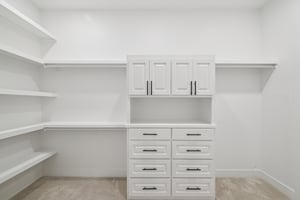 Cherbourg Dr-L0210-041.jpg