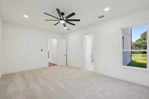 Cherbourg Dr-L0210-044.jpg