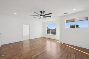 Cherbourg Dr-L0210-045.jpg