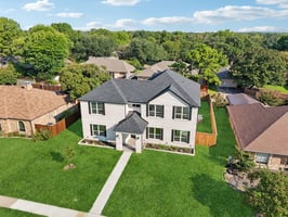 Cherbourg Dr-L0210-065.jpg