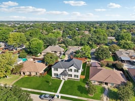 Cherbourg Dr-L0210-066.jpg