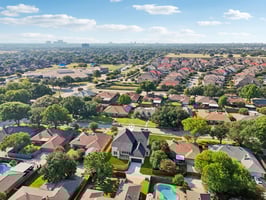 Cherbourg Dr-L0210-070.jpg