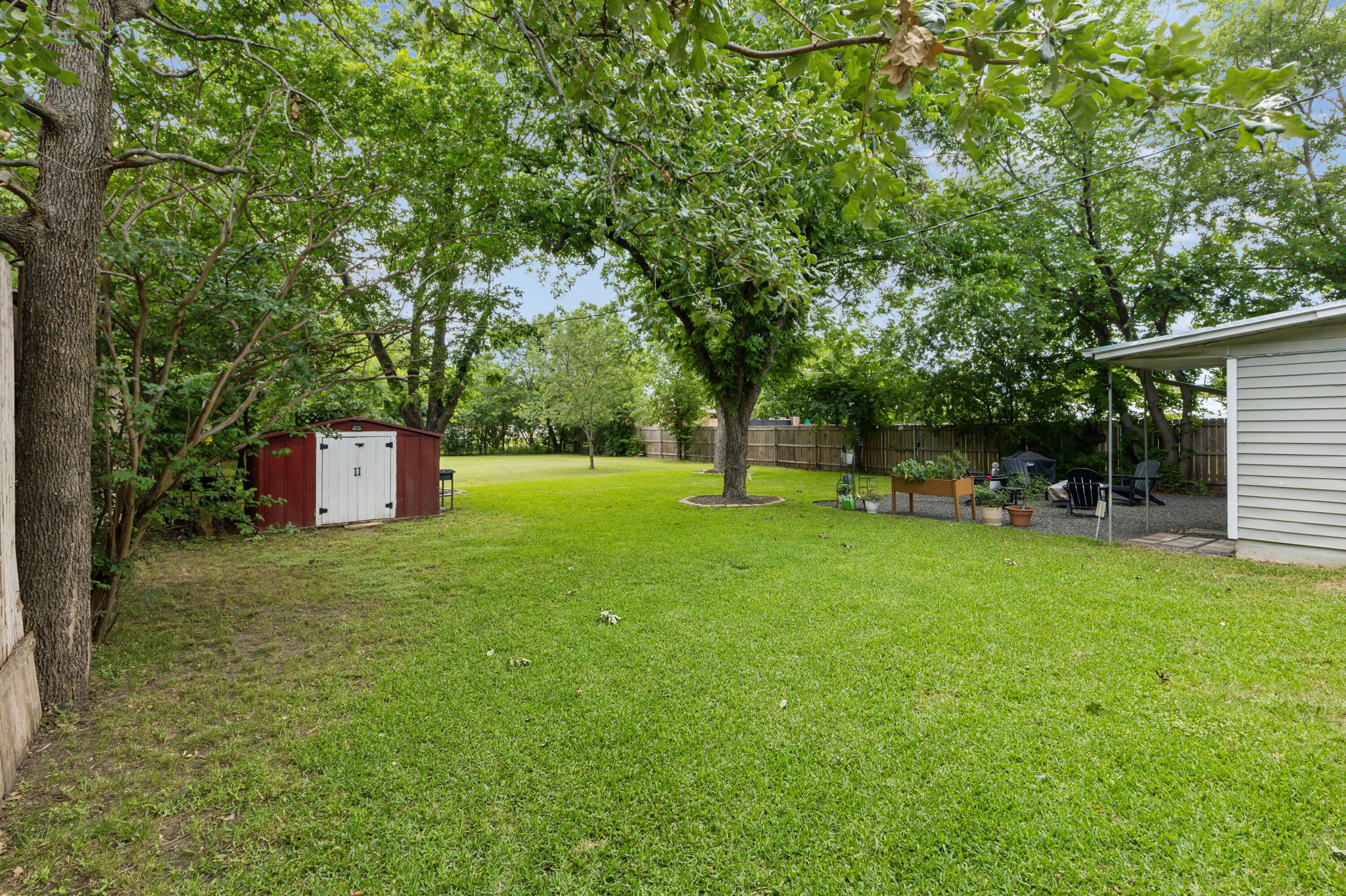  Photo 22