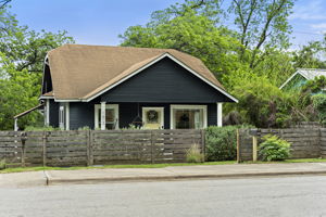  Photo 0