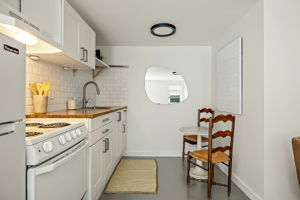  Photo 49
