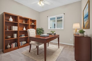 DSC03471 virtually staged.jpeg