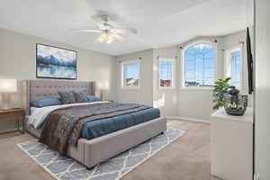 DSC03480 virtually staged.jpeg