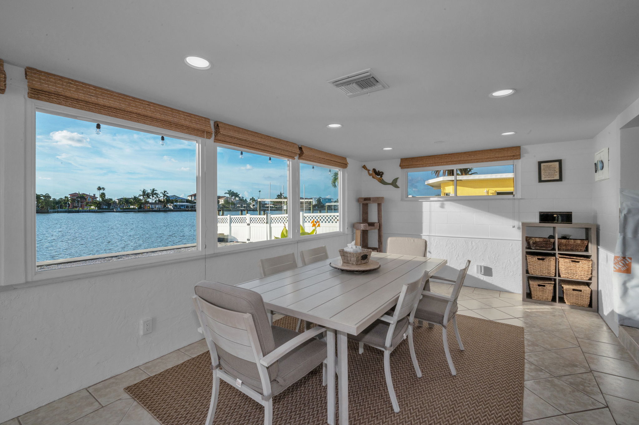 Dining Room2