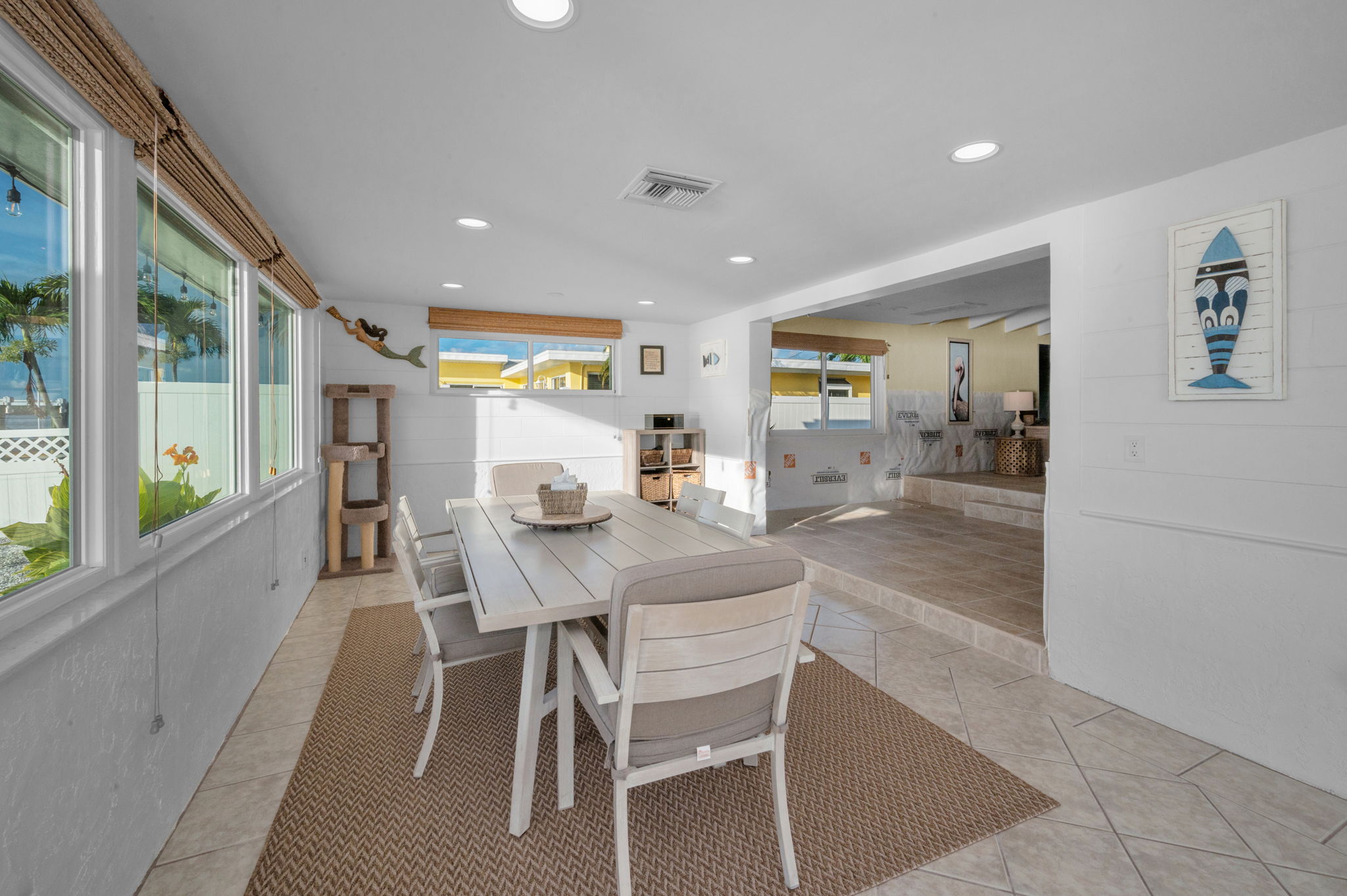 Dining Room3