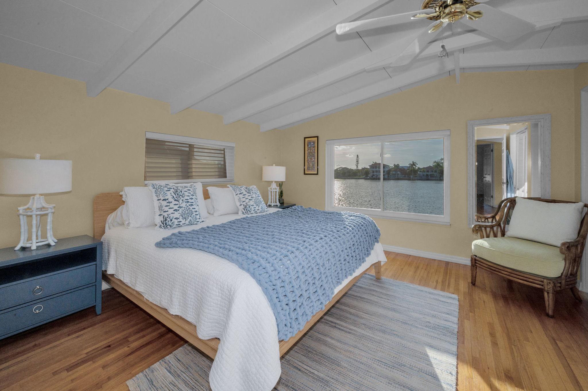 Upper Level Primary Bedroom1a