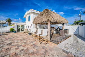 Tiki Hut1