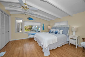 Upper Level Bedroom2a