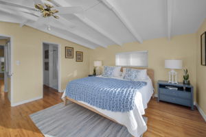 Upper Level Primary Bedroom1e