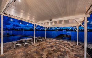 Lanai24