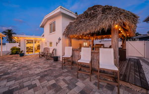 Tiki Hut20