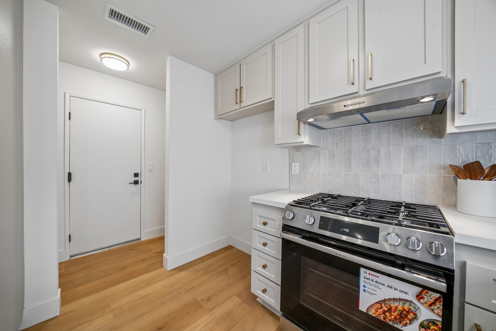 Carmel Cir E-S1810-023.jpg