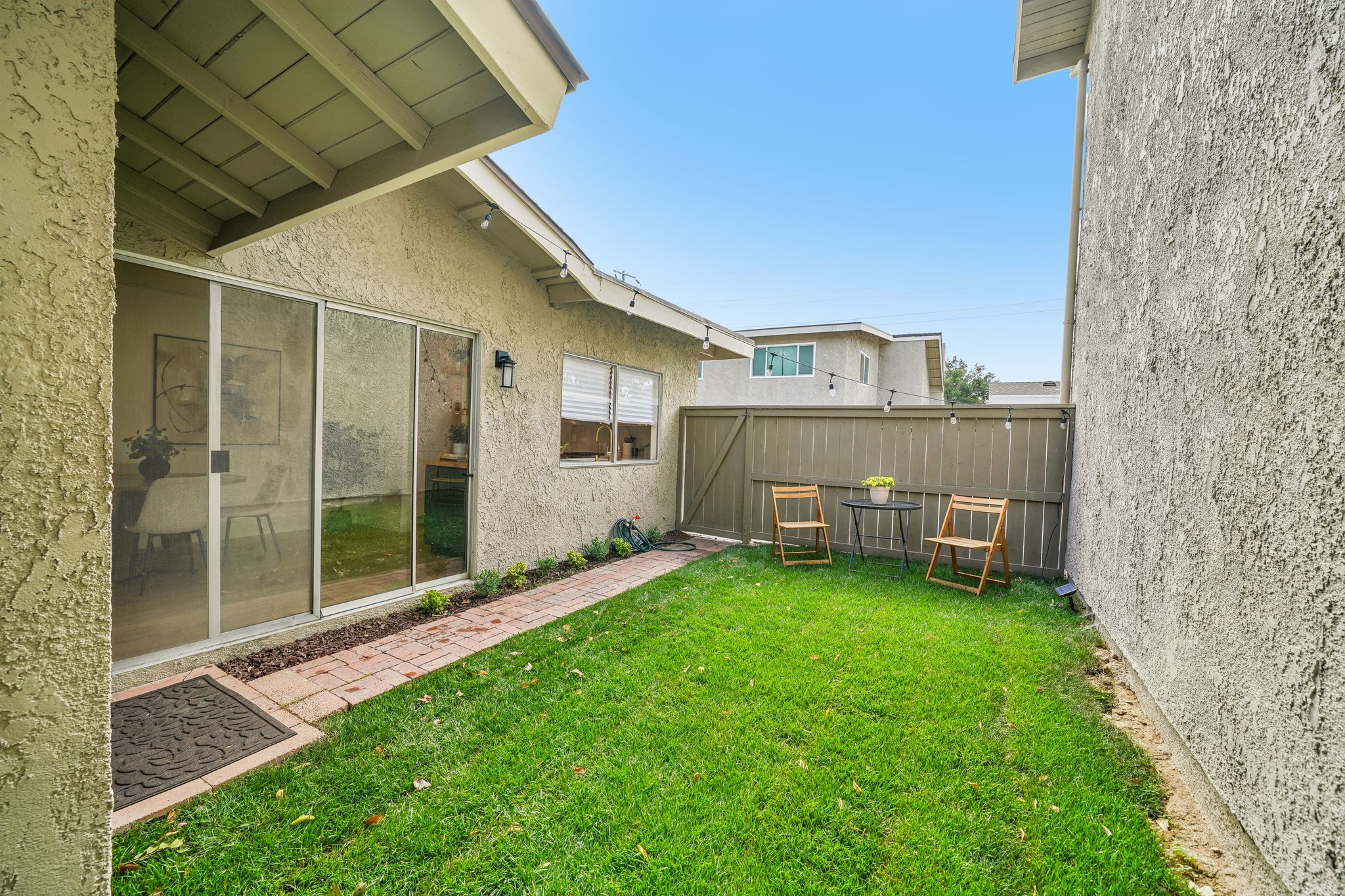 Carmel Cir E-S1810-037.jpg