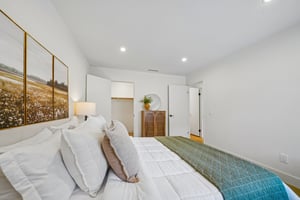 Carmel Cir E-S1810-034.jpg
