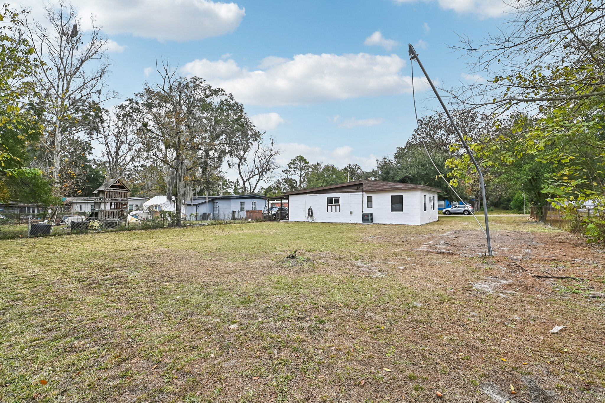 Loyola Dr-S1812-033.jpg