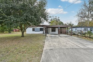 Loyola Dr-S1812-007.jpg