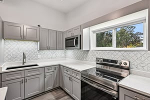 Loyola Dr-S1812-019.jpg