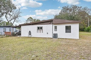 Loyola Dr-S1812-032.jpg