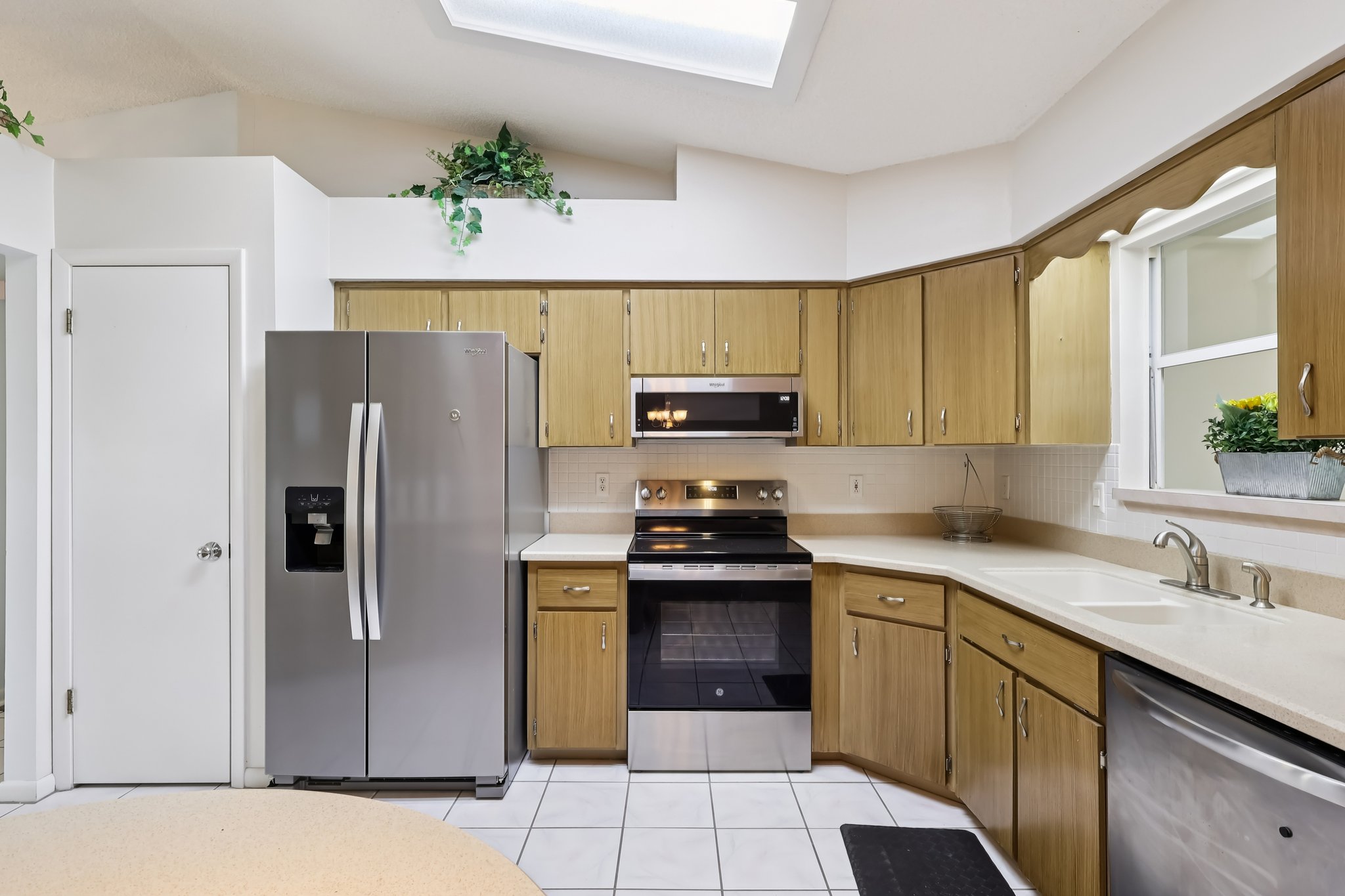 New Abbey Ave-S1403-019.jpg