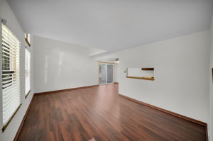  Photo 0