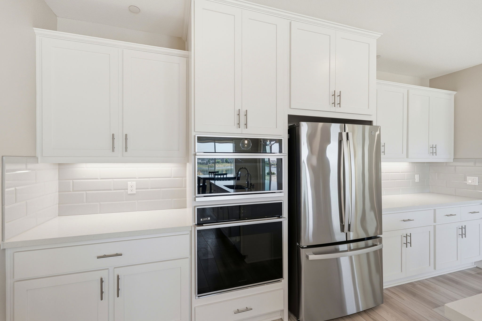 013_F8_16141 Riverton Ave