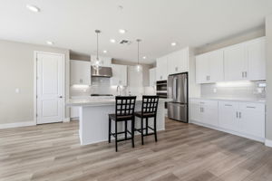 009_F8_16141 Riverton Ave