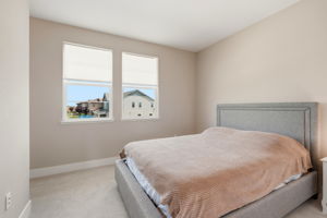 029_F8_16141 Riverton Ave