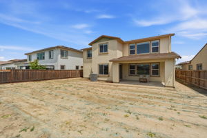 042_F8_16141 Riverton Ave