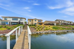 046_F8_16141 Riverton Ave
