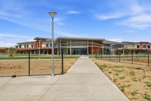 051_F8_16141 Riverton Ave
