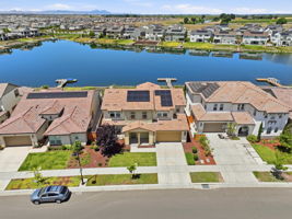 006_F8_AERIAL_16141 Riverton Ave