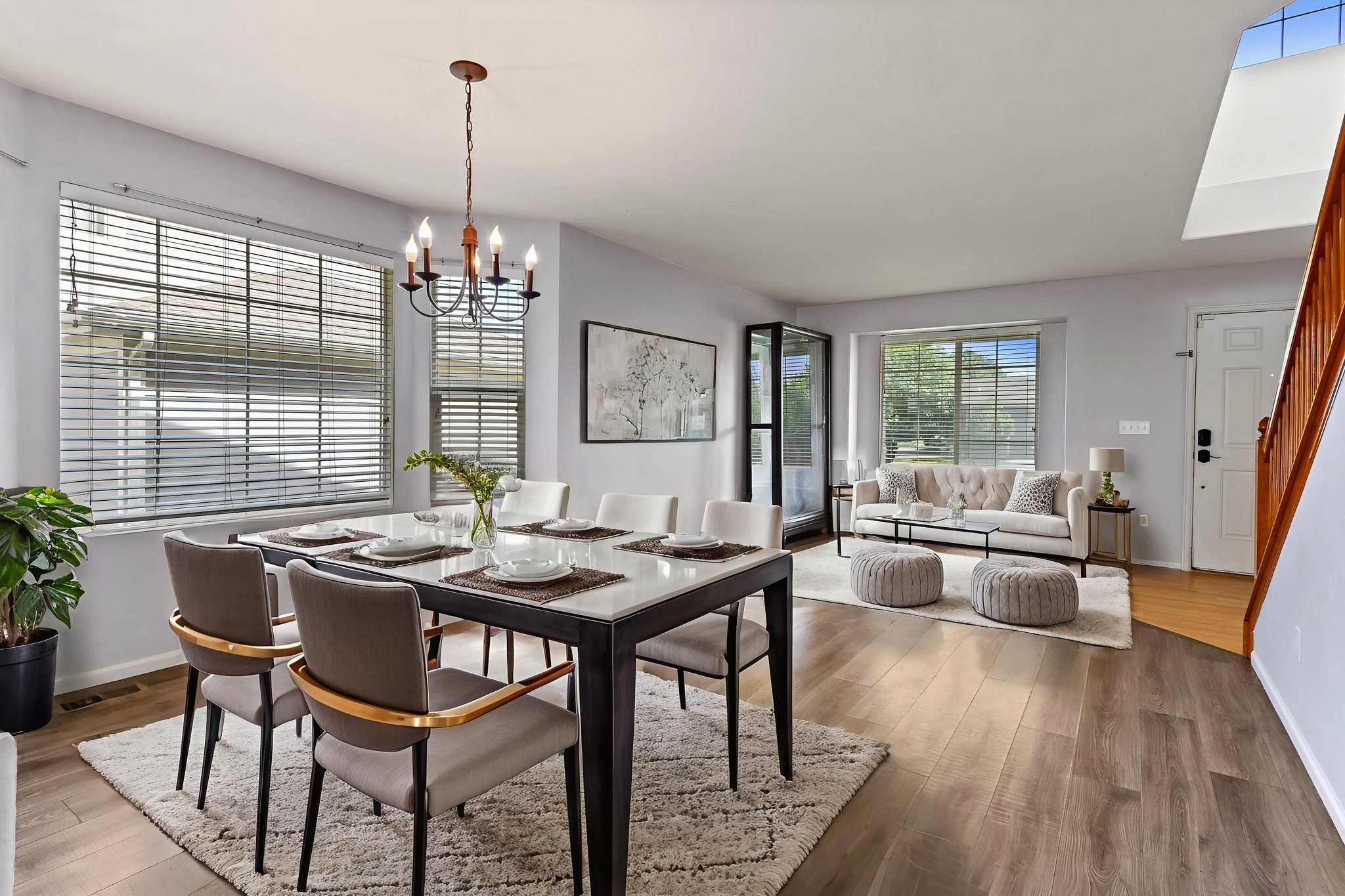 DSC_4737 virtually staged.jpeg