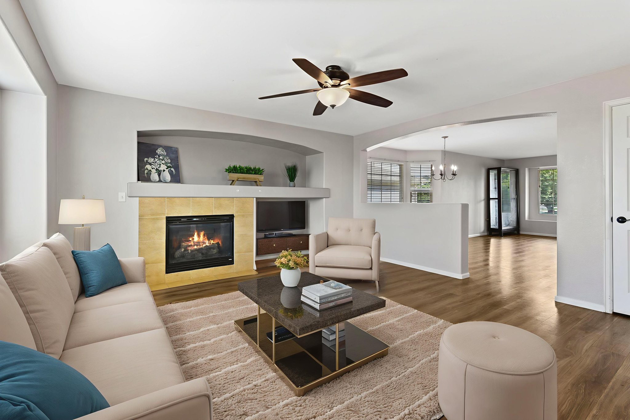 DSC_4730 virtually staged.jpeg