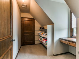  Photo 134