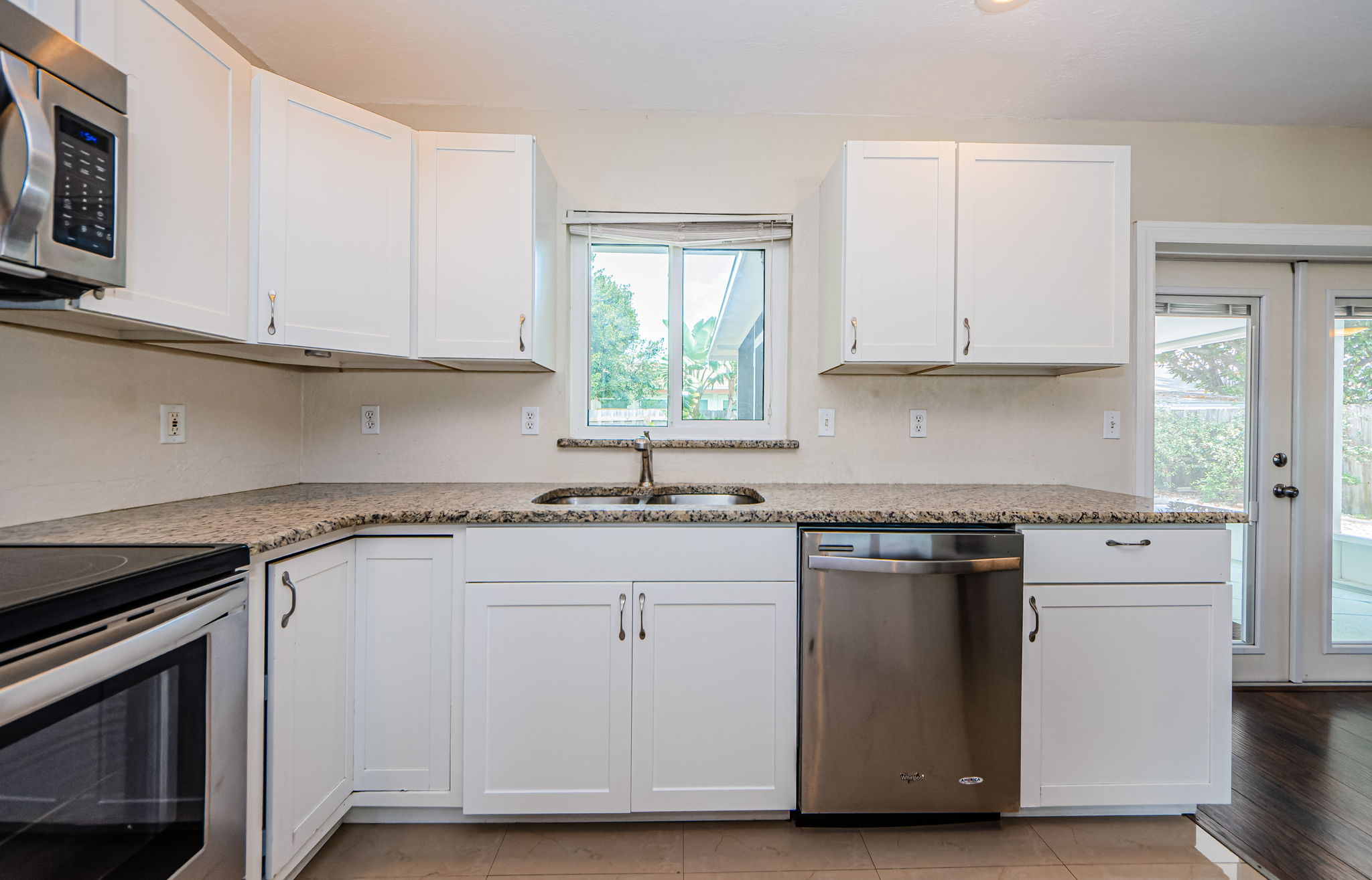 Kitchen 3-2