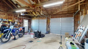  Photo 44