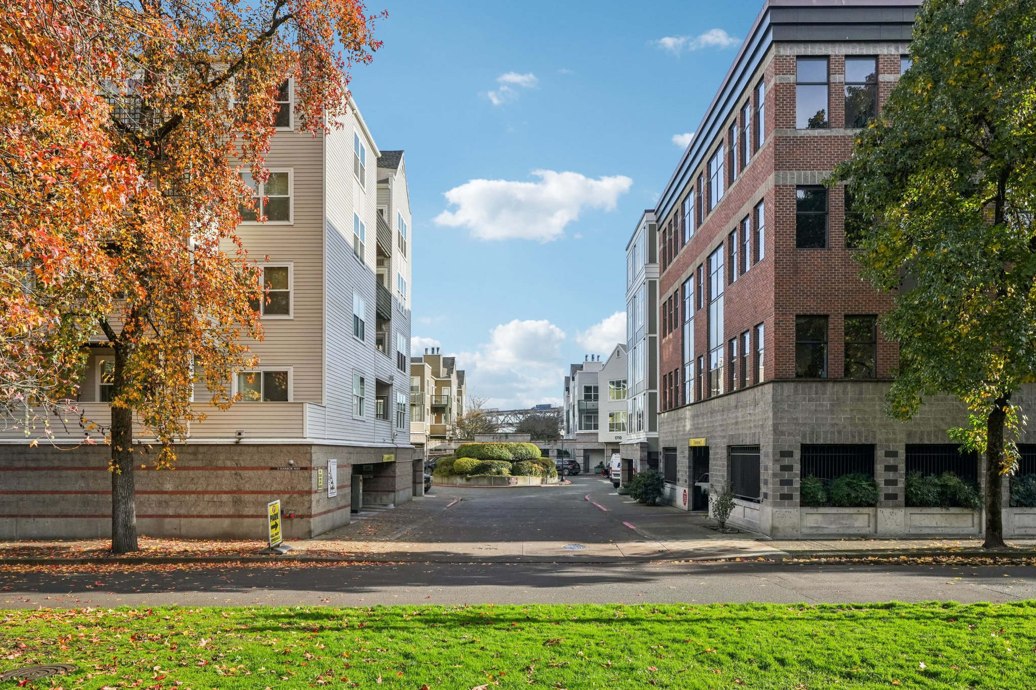 S Harbor Way-S2011-001.jpg