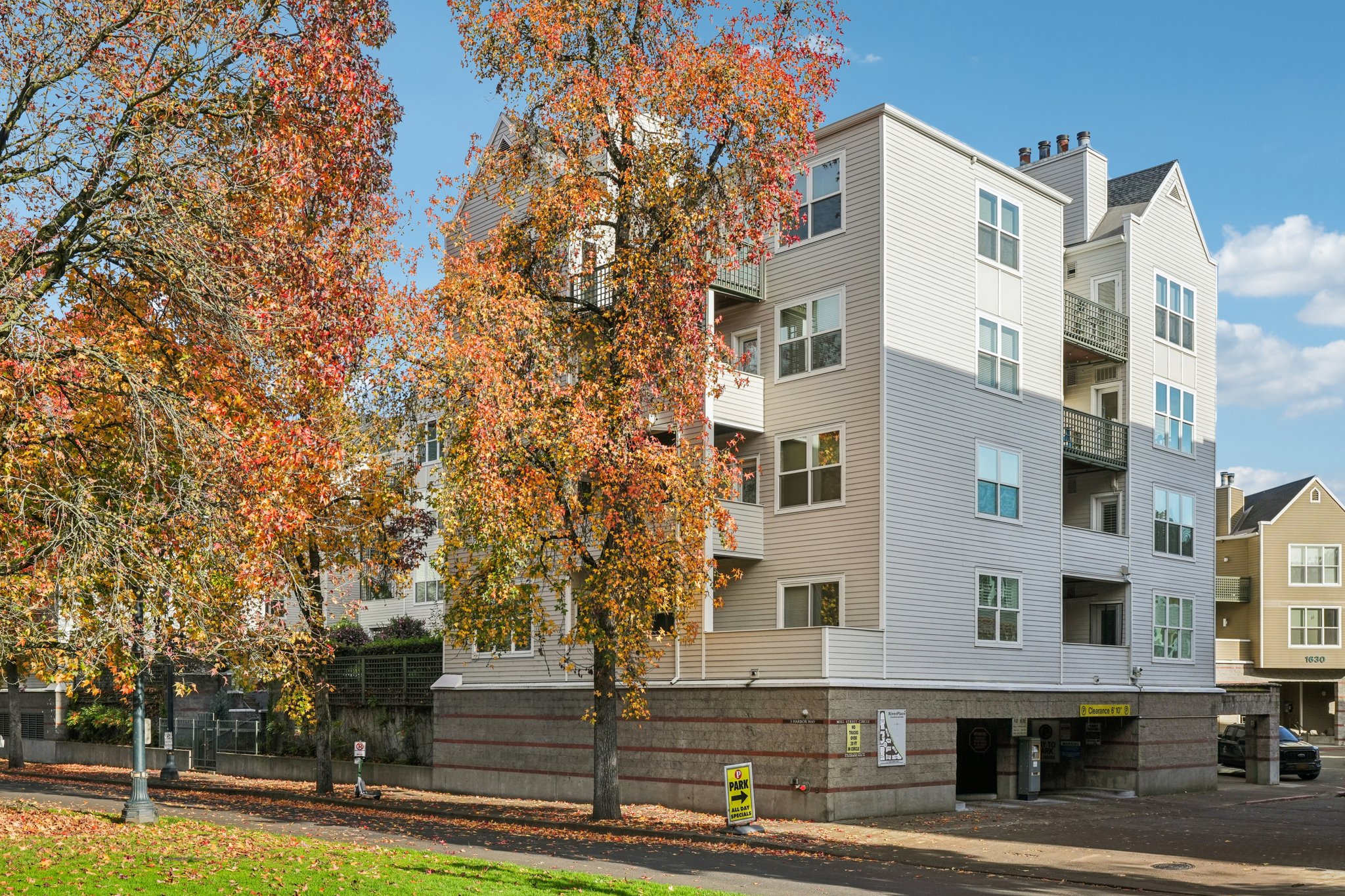 S Harbor Way-S2011-002.jpg