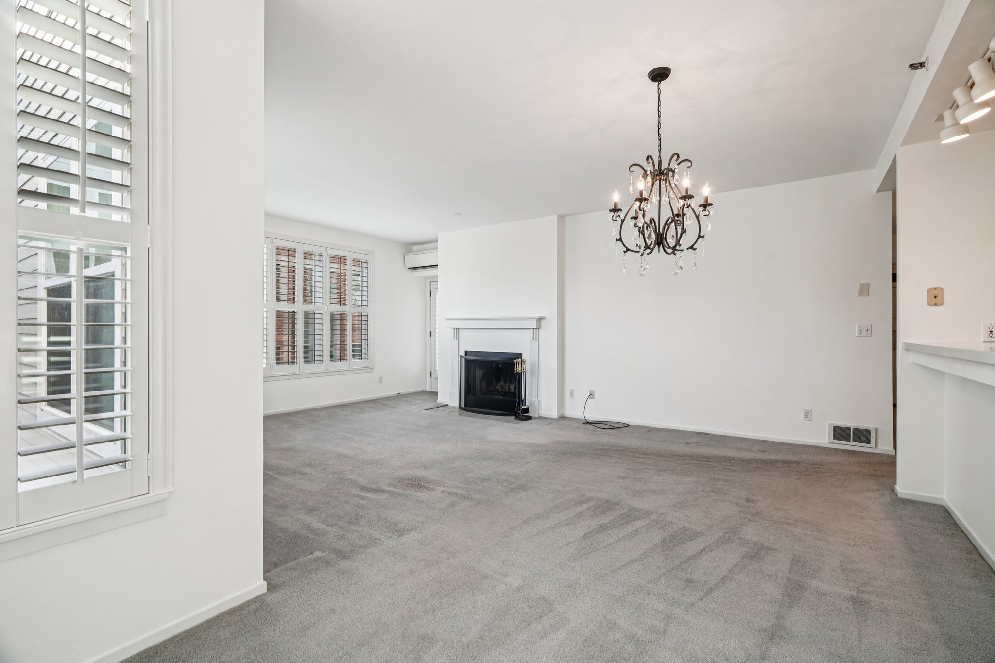 S Harbor Way-S2011-005.jpg