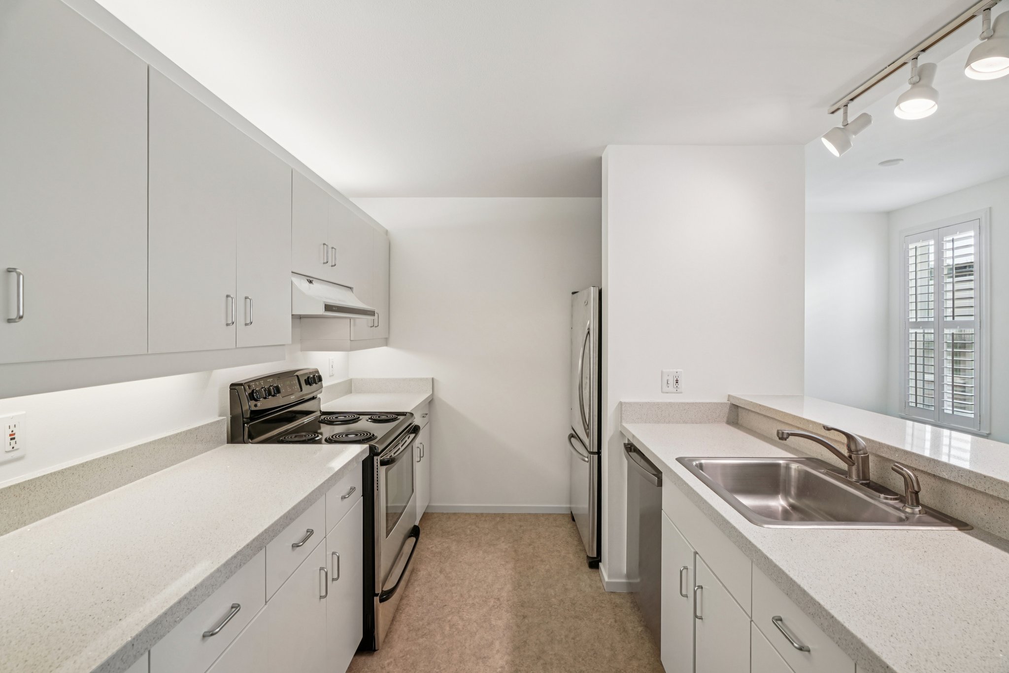 S Harbor Way-S2011-014.jpg