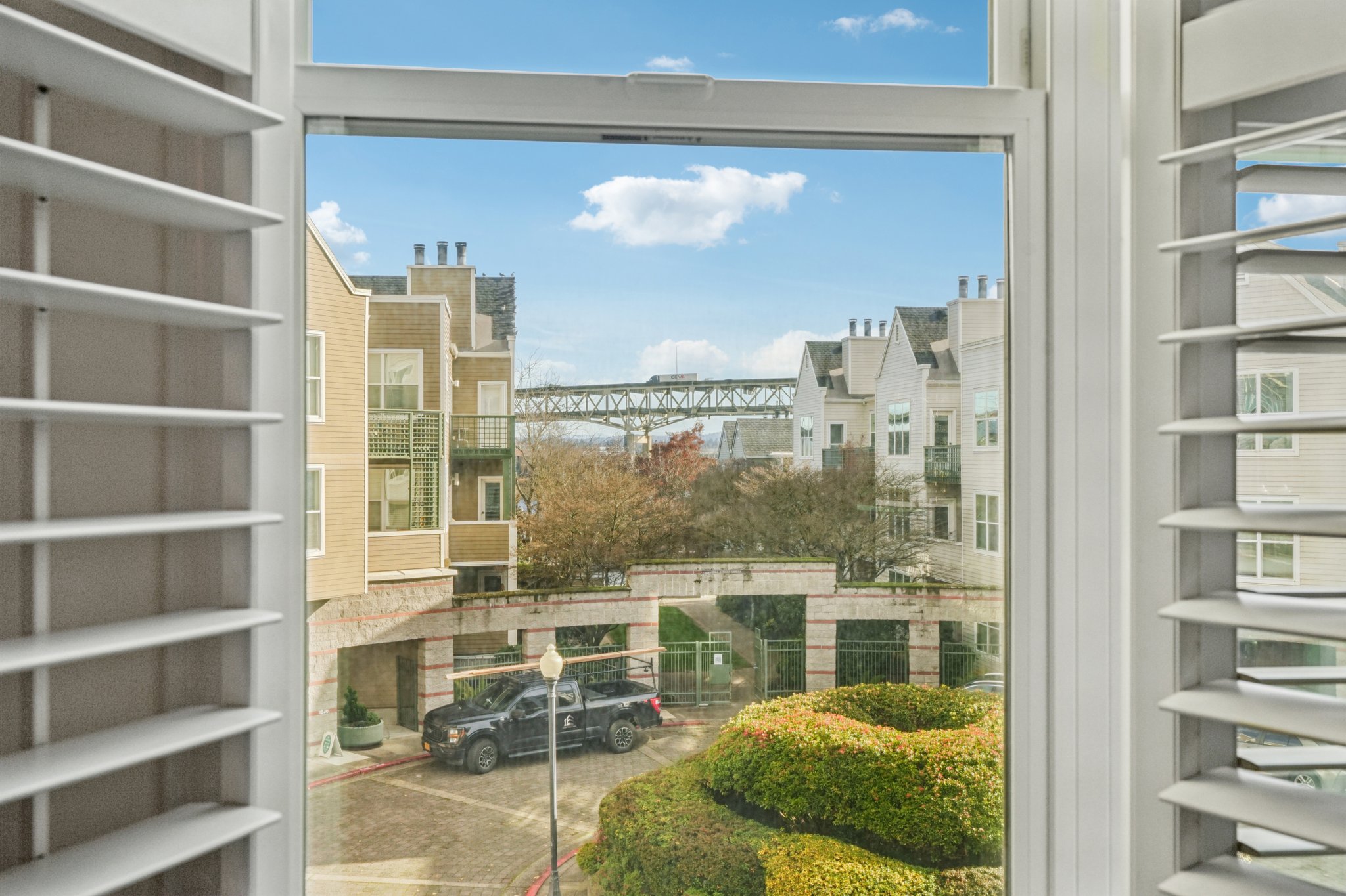 S Harbor Way-S2011-016.jpg