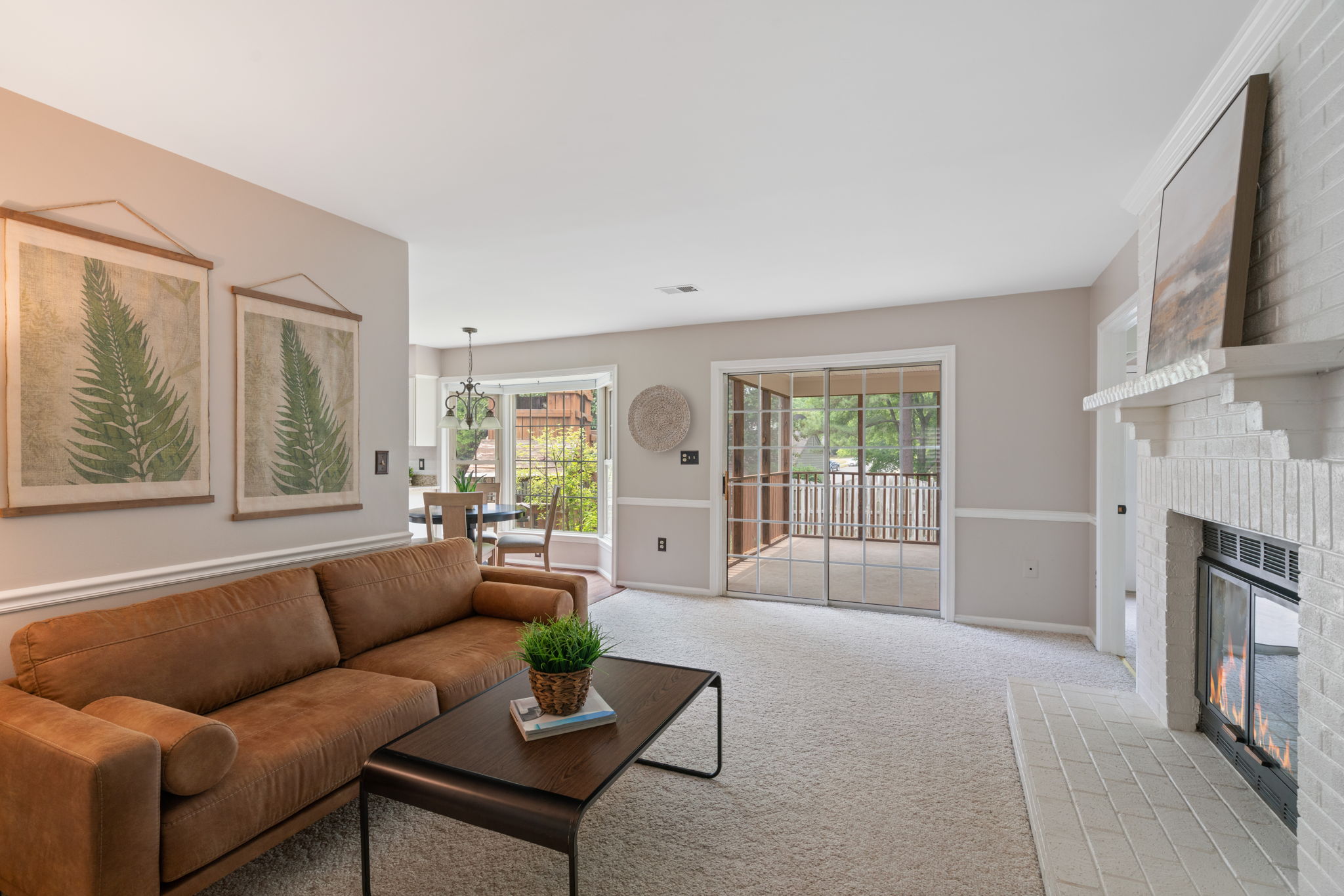 Family Room w/Access to Porch