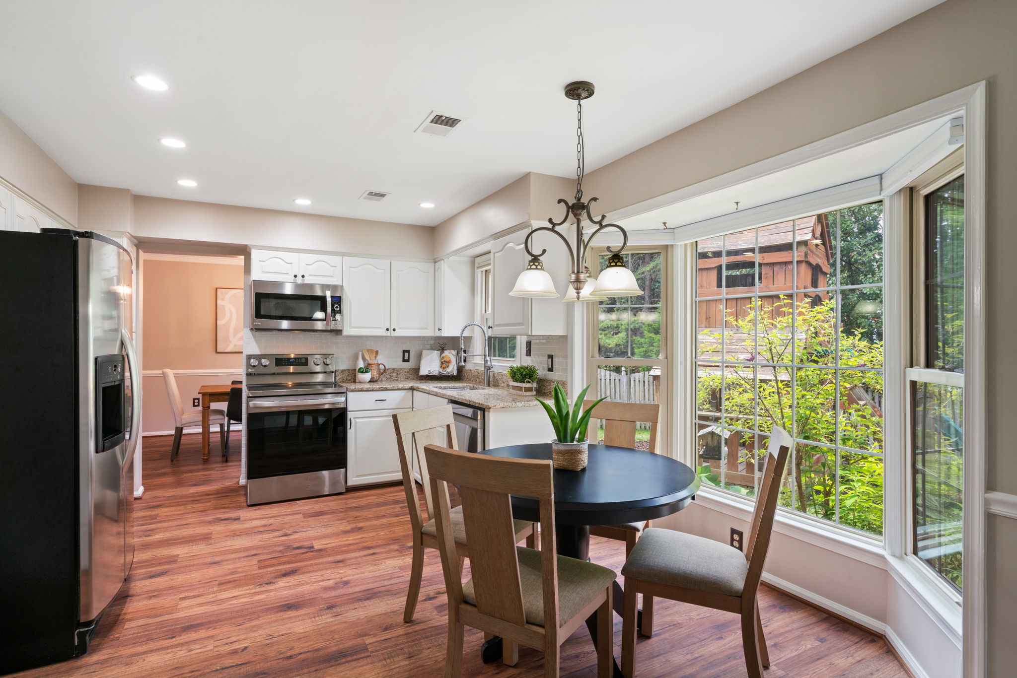 Kitchen/Breakfast Area