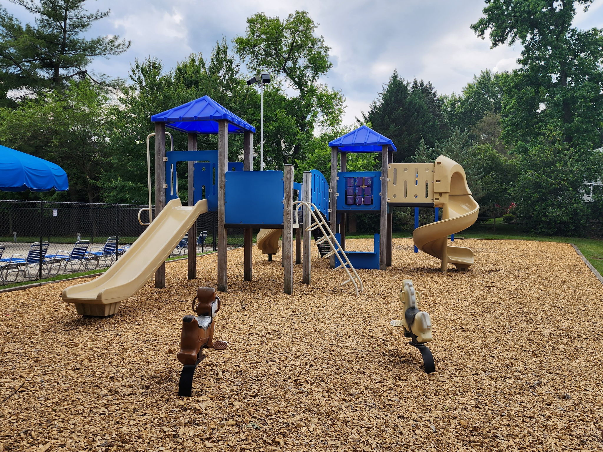 Kingston Chase Playground - 4 minute walk away